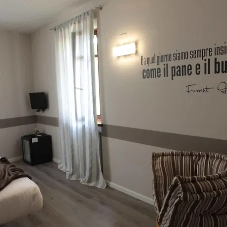 Albergo Al Cacciatore Tortellinando Valeggio sul Mincio Esterno foto